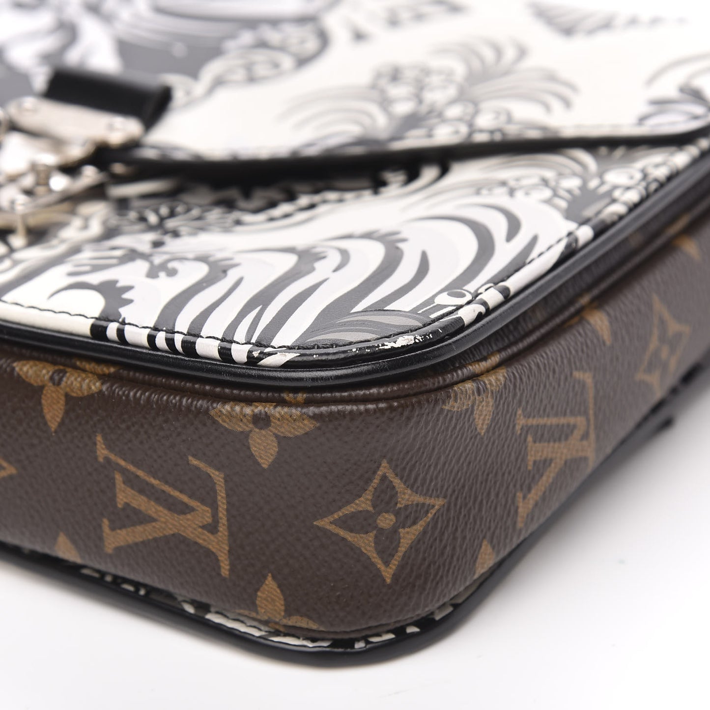 Epi Monogram Floral Pochette Metis Black White