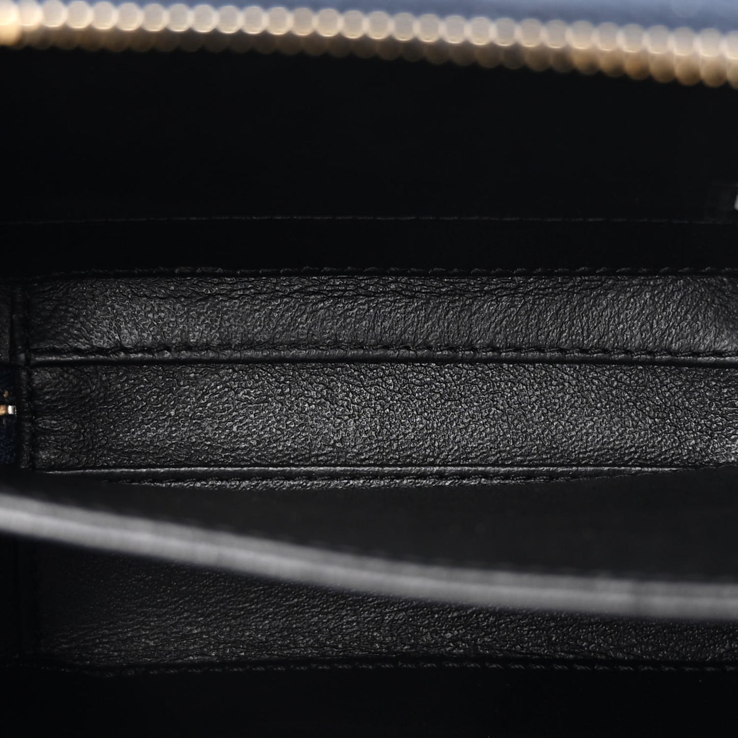 Caviar Quilted Small CC Filigree Vanity Case Navy Black