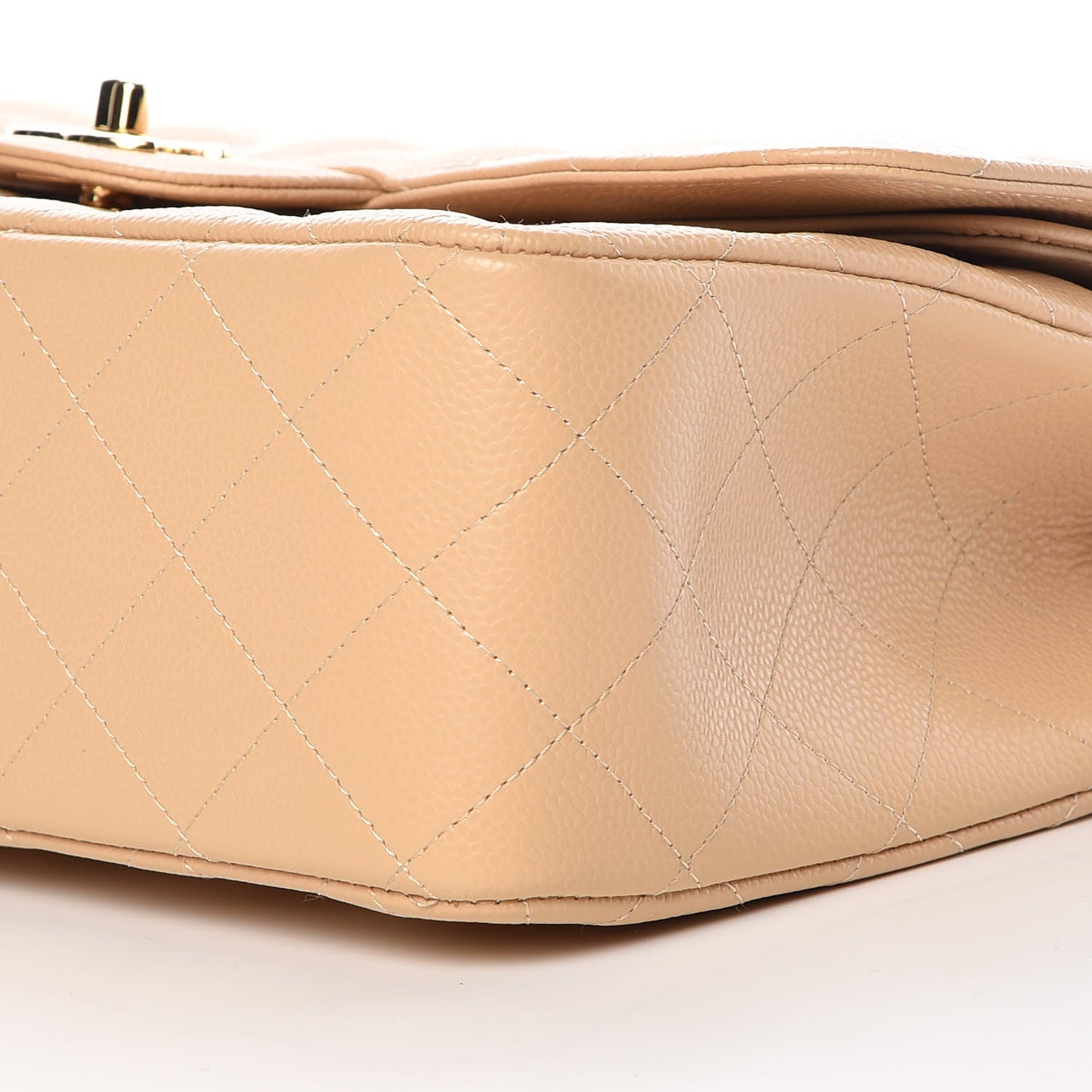 Caviar Quilted Jumbo Double Flap Beige Clair
