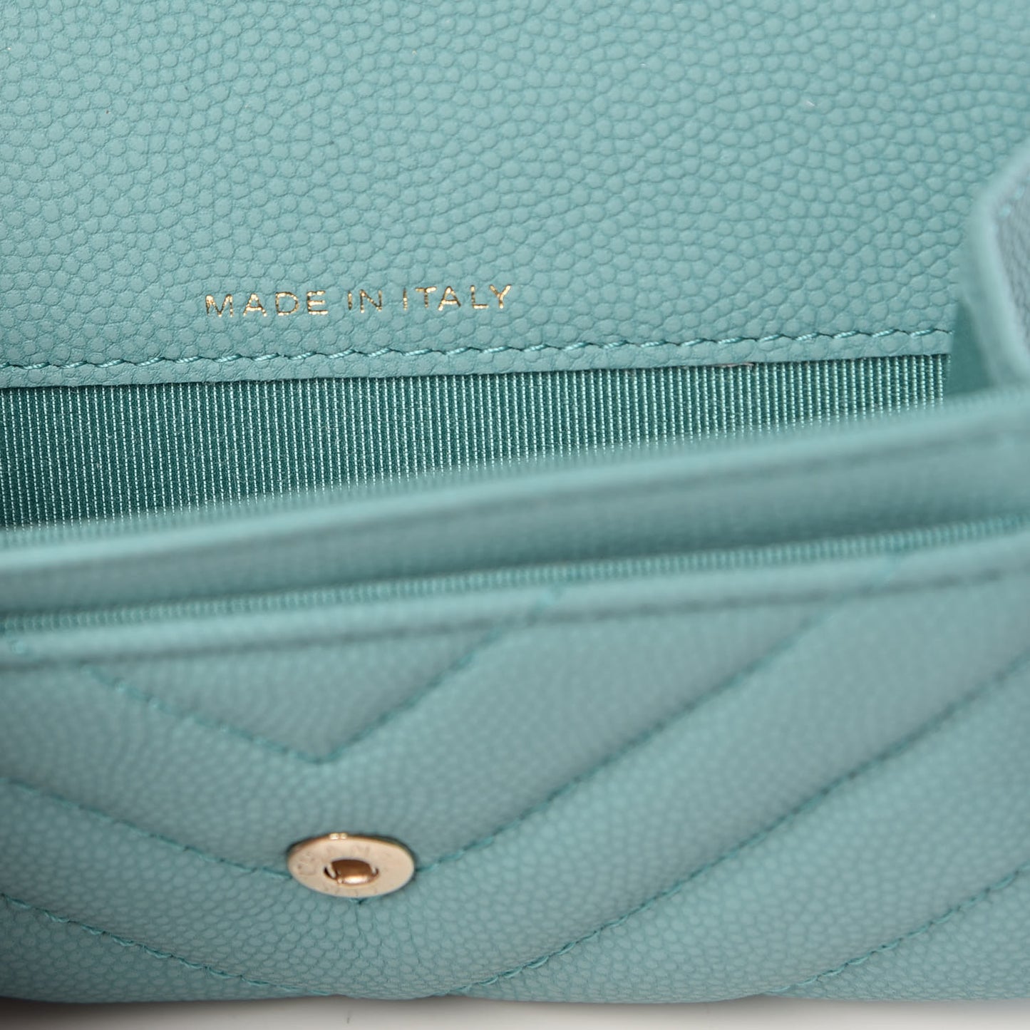 Caviar Chevron Quilted Card Holder Wallet Turquoise