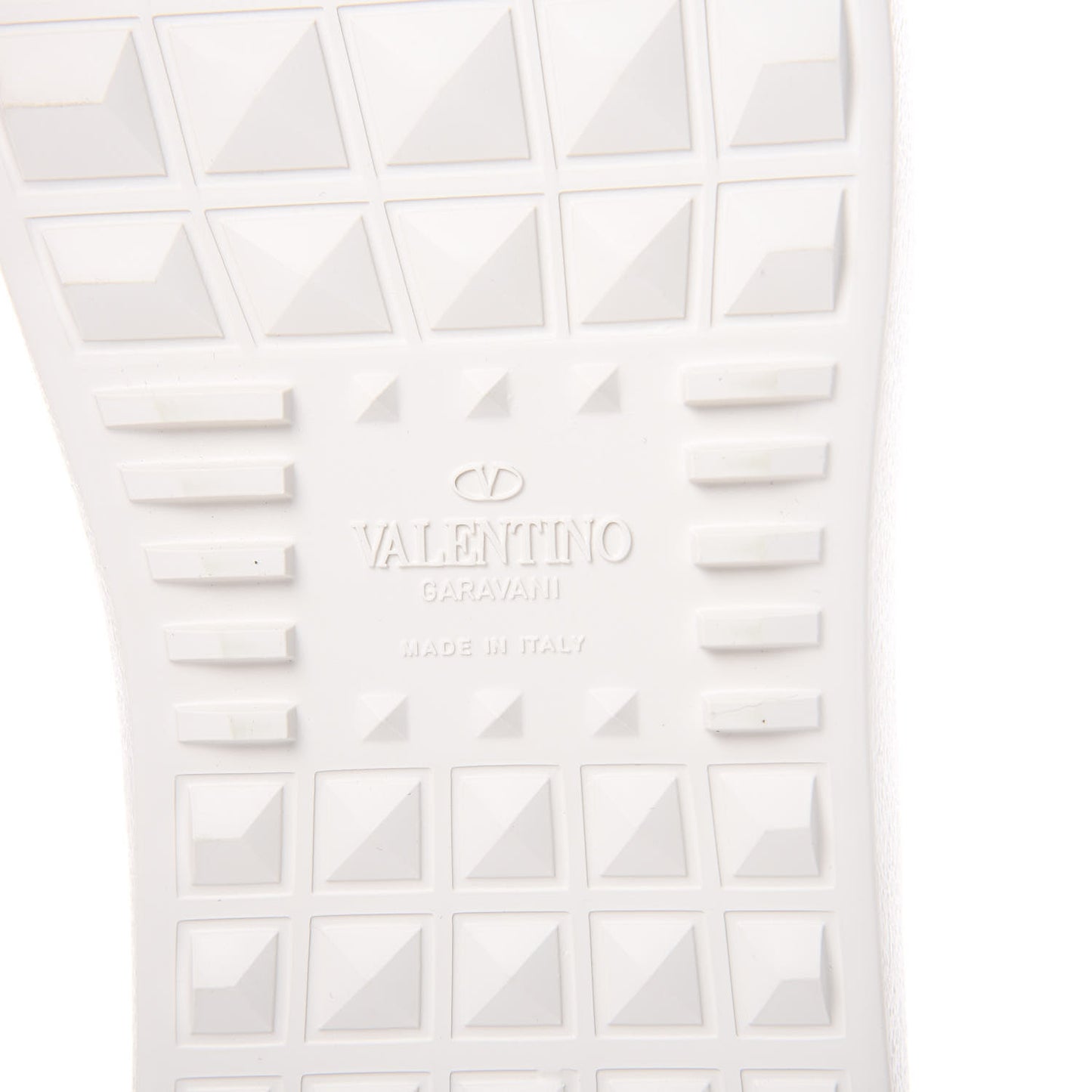 Calfskin Rockstud Open Sneakers 40 White Giacinto