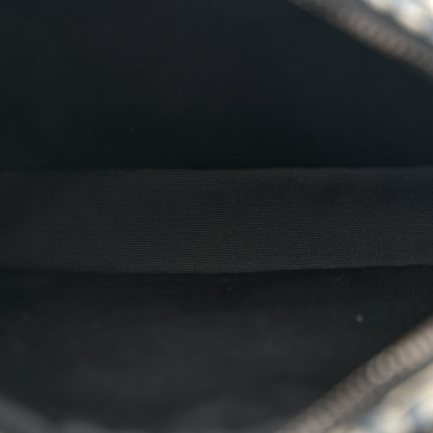 Oblique Saddle Triple Pouch Navy Blue