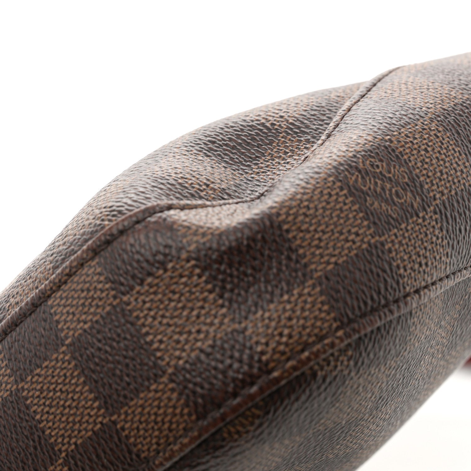 Louis Vuitton Damier Ebene South Bank Besace 14 of 19