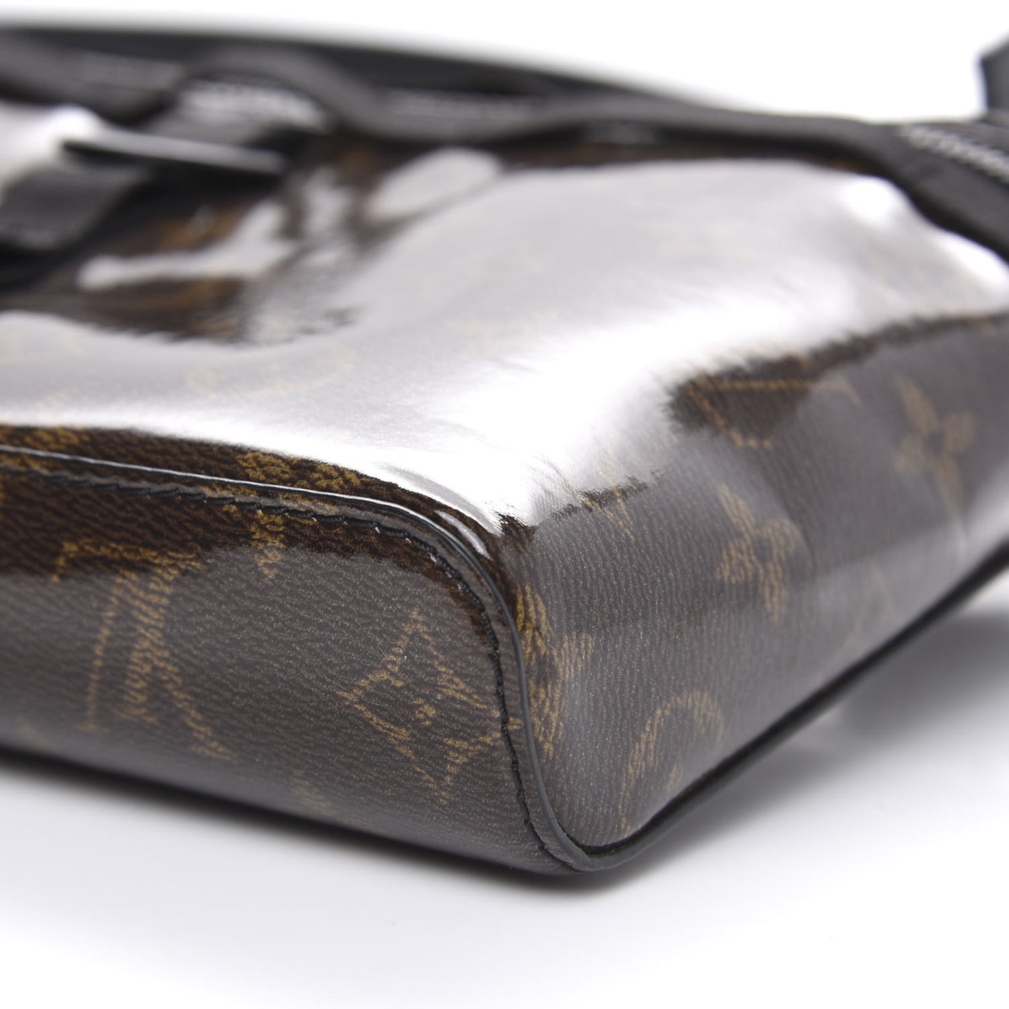 Monogram Glaze Messenger PM