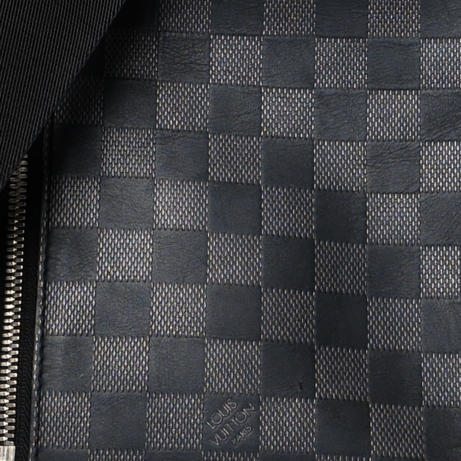Louis Vuitton Damier Infini Discovery Messenger BB Onyx 7 of 11