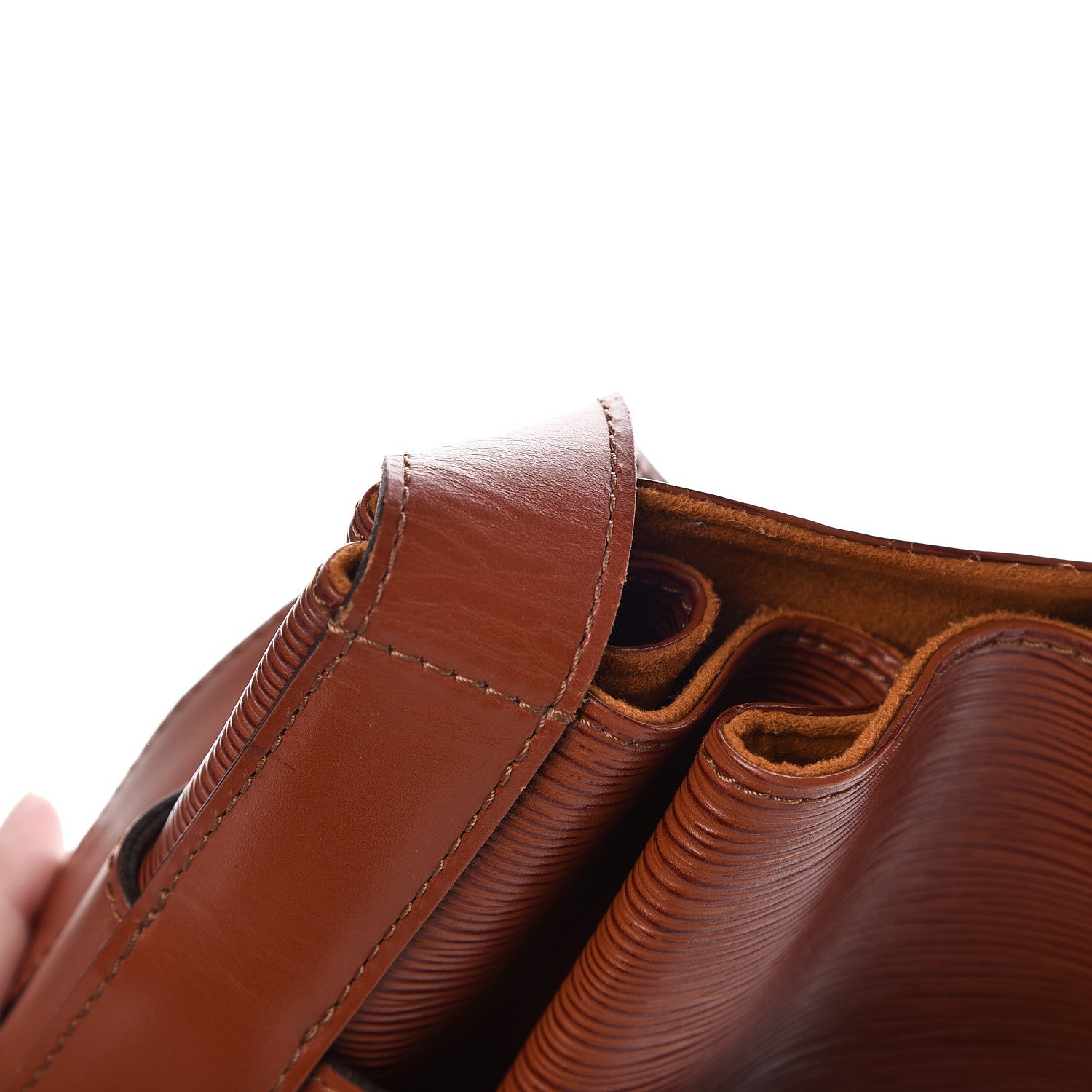 Louis Vuitton Epi Sac D'Epaule Kenyan Fawn 15 of 17