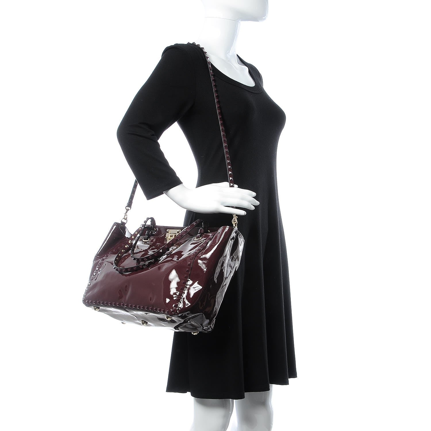 Valentino Garavani Patent Medium Rockstud Tote Rubin 3 of 8