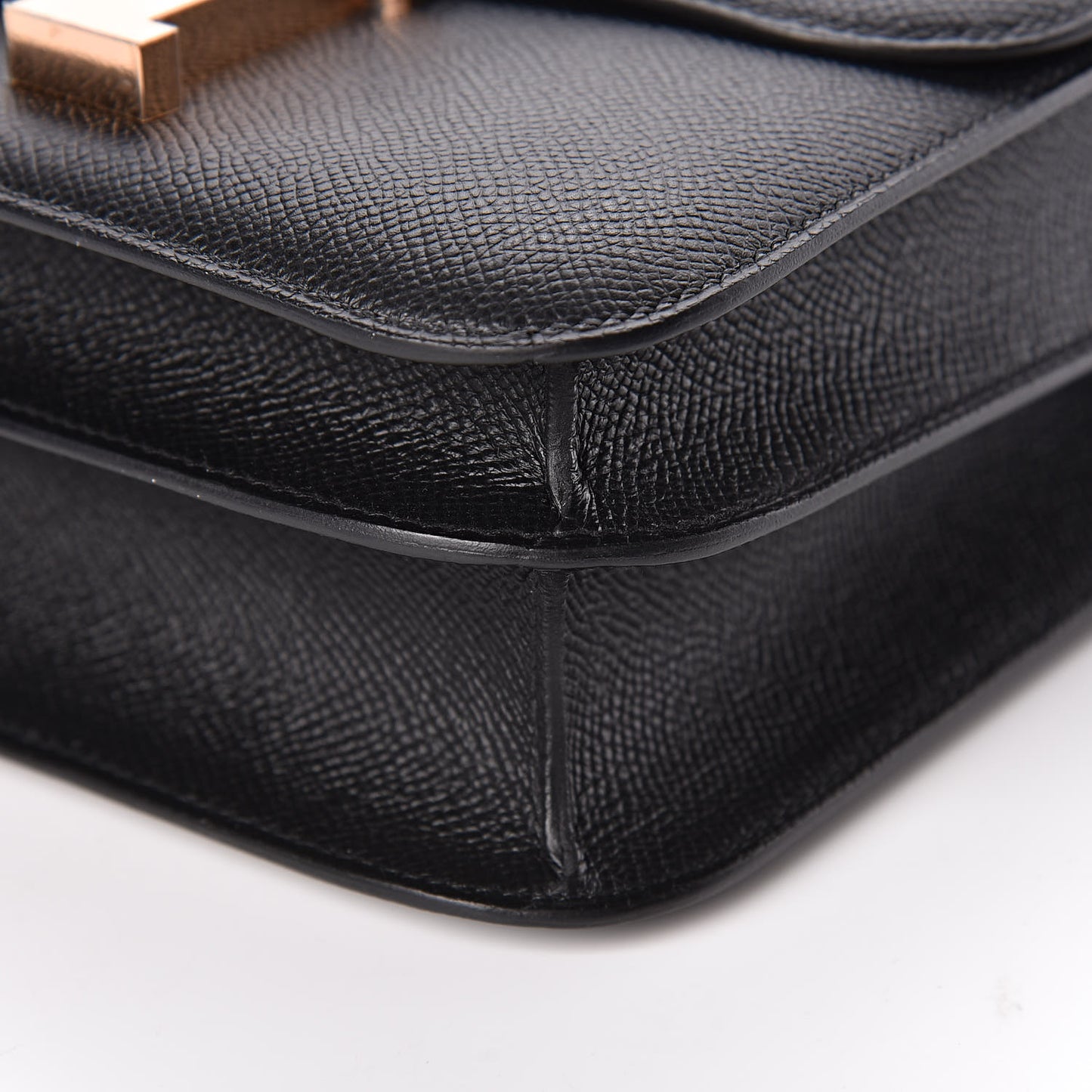 Epsom Constance 24 Black