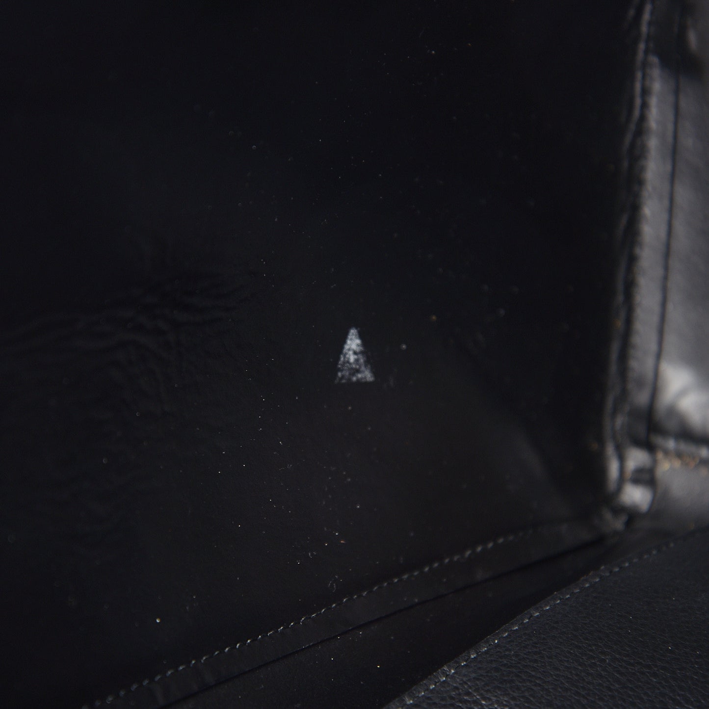 Pebbled Calfskin Small Everyday Tote Black