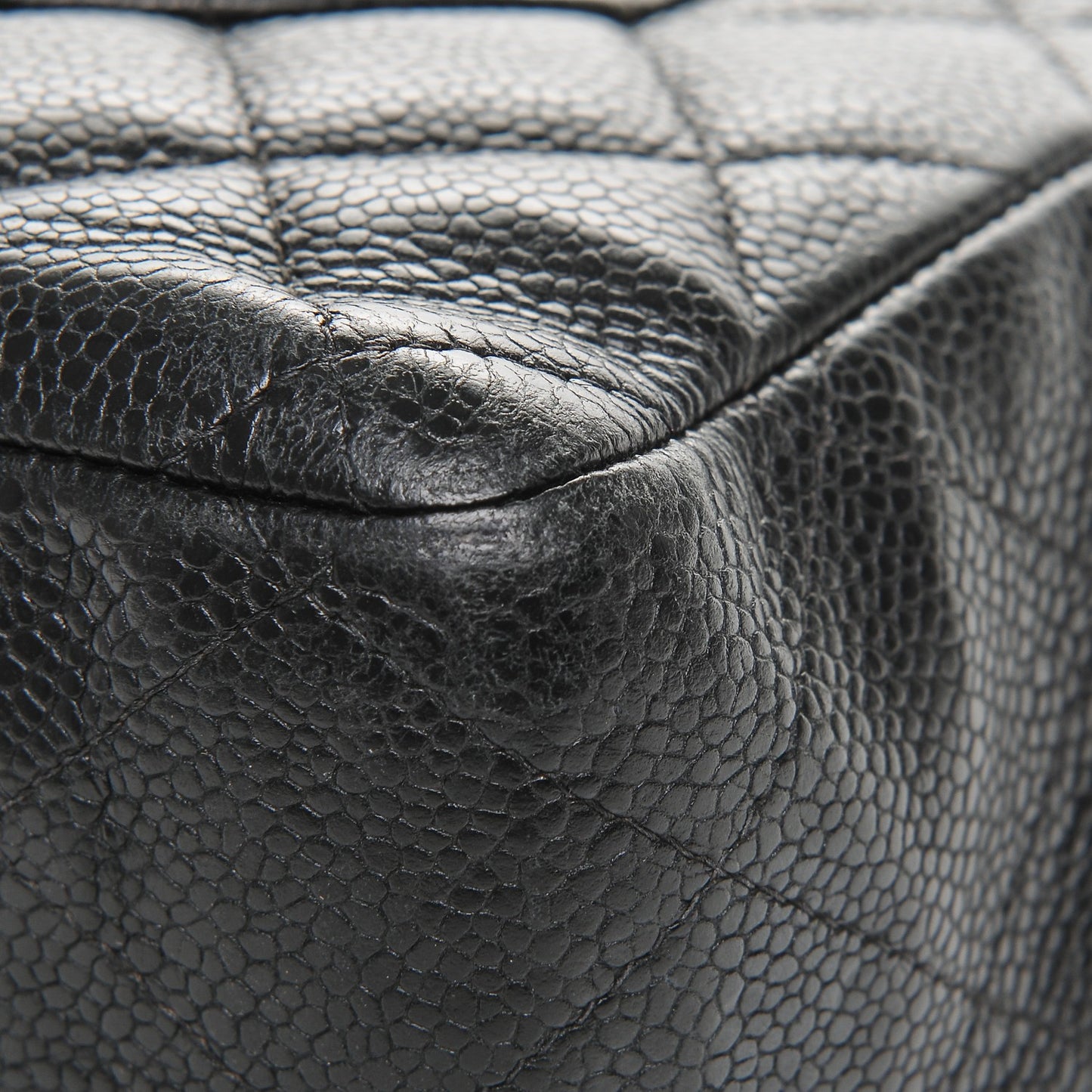 Caviar Quilted Jumbo Single Flap Black
