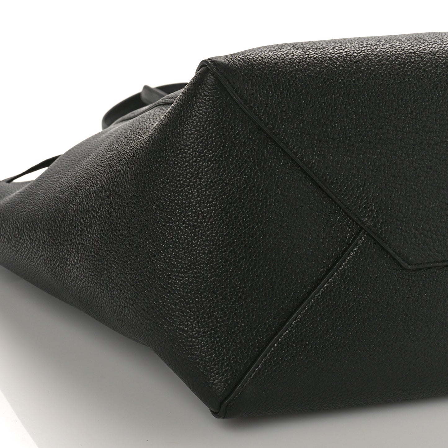 Soft Grained Calfskin Small Belt Cabas Phantom Black