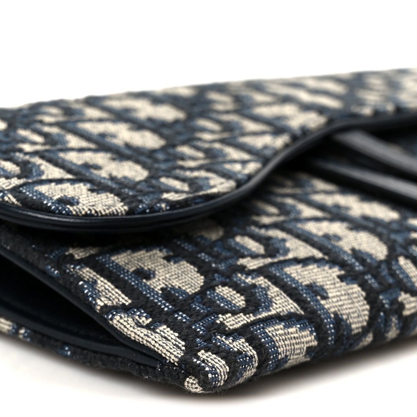 Oblique Saddle Chain Long Wallet Blue