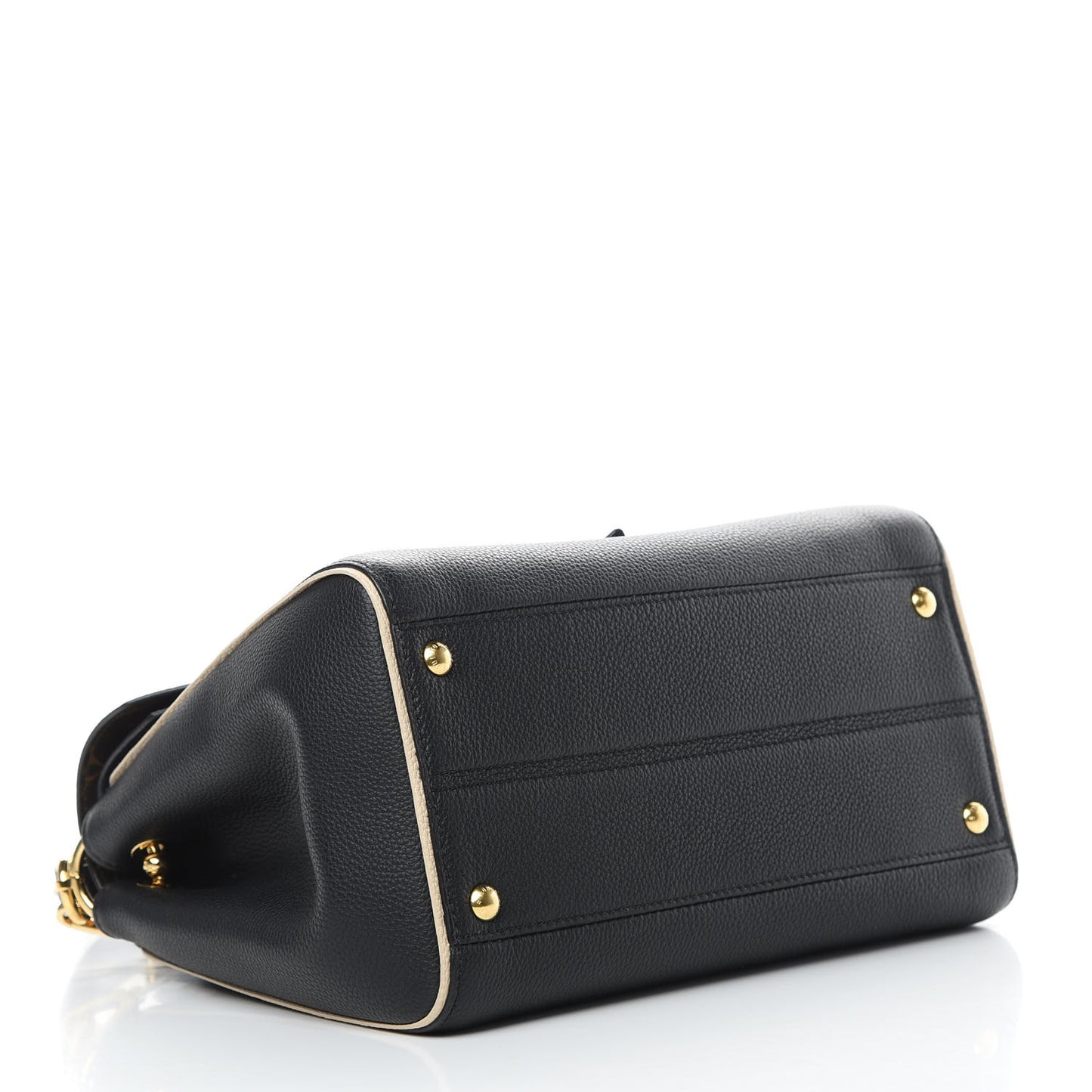 Monogram Double V Black