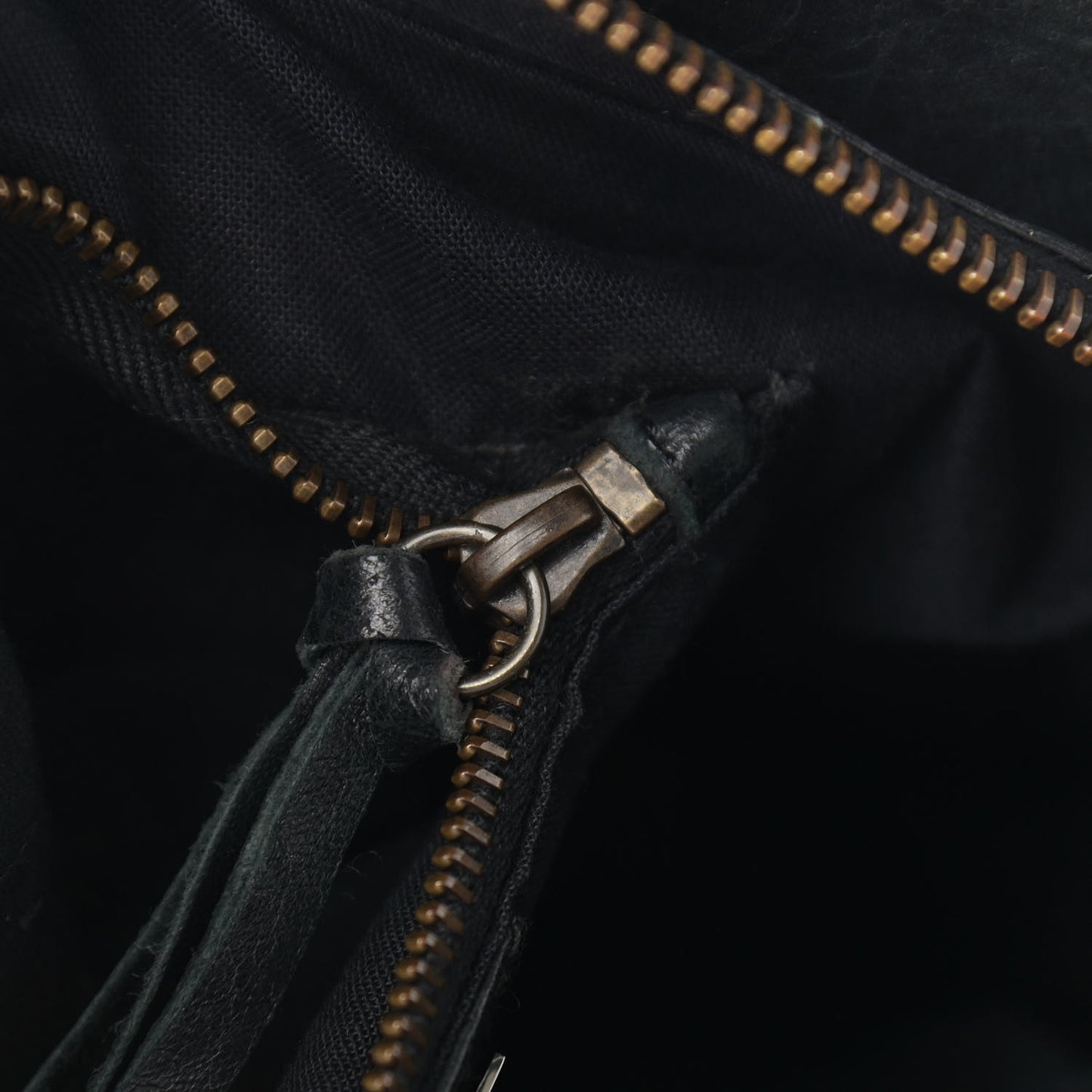 Agneau Classic Hardware First Black