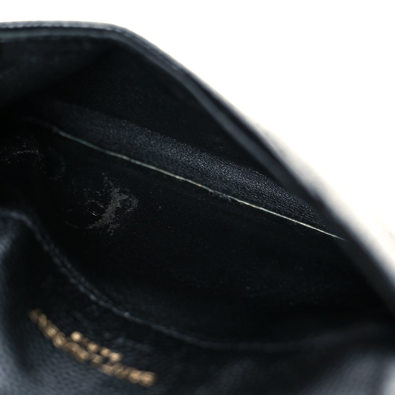 Saint Laurent Grain De Poudre Matelasse Chevron Monogram Compact Wallet Black 18 of 20