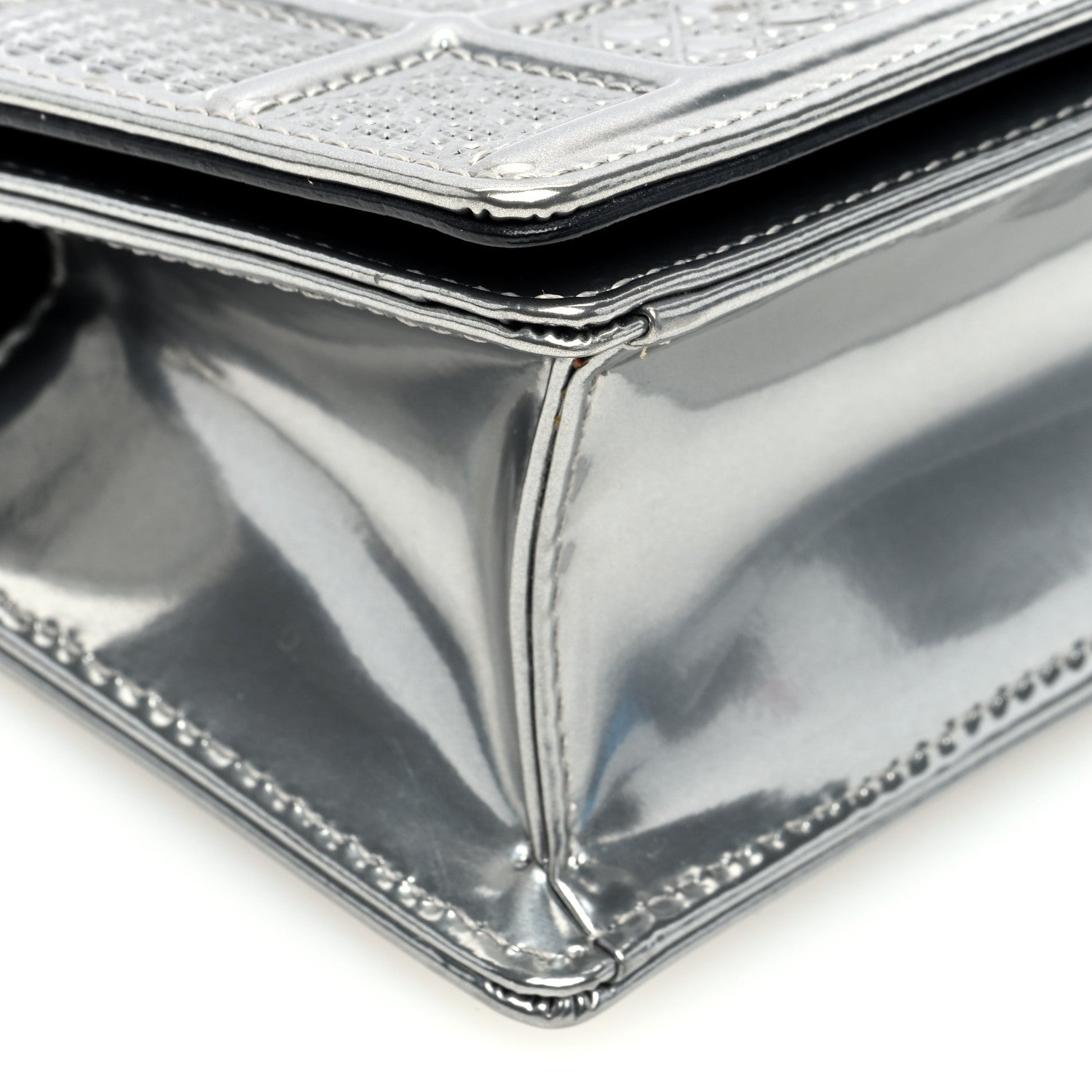 Christian Dior Metallic Patent Micro-Cannage Diorama Wallet on Chain Pouch Silver 8 of 9