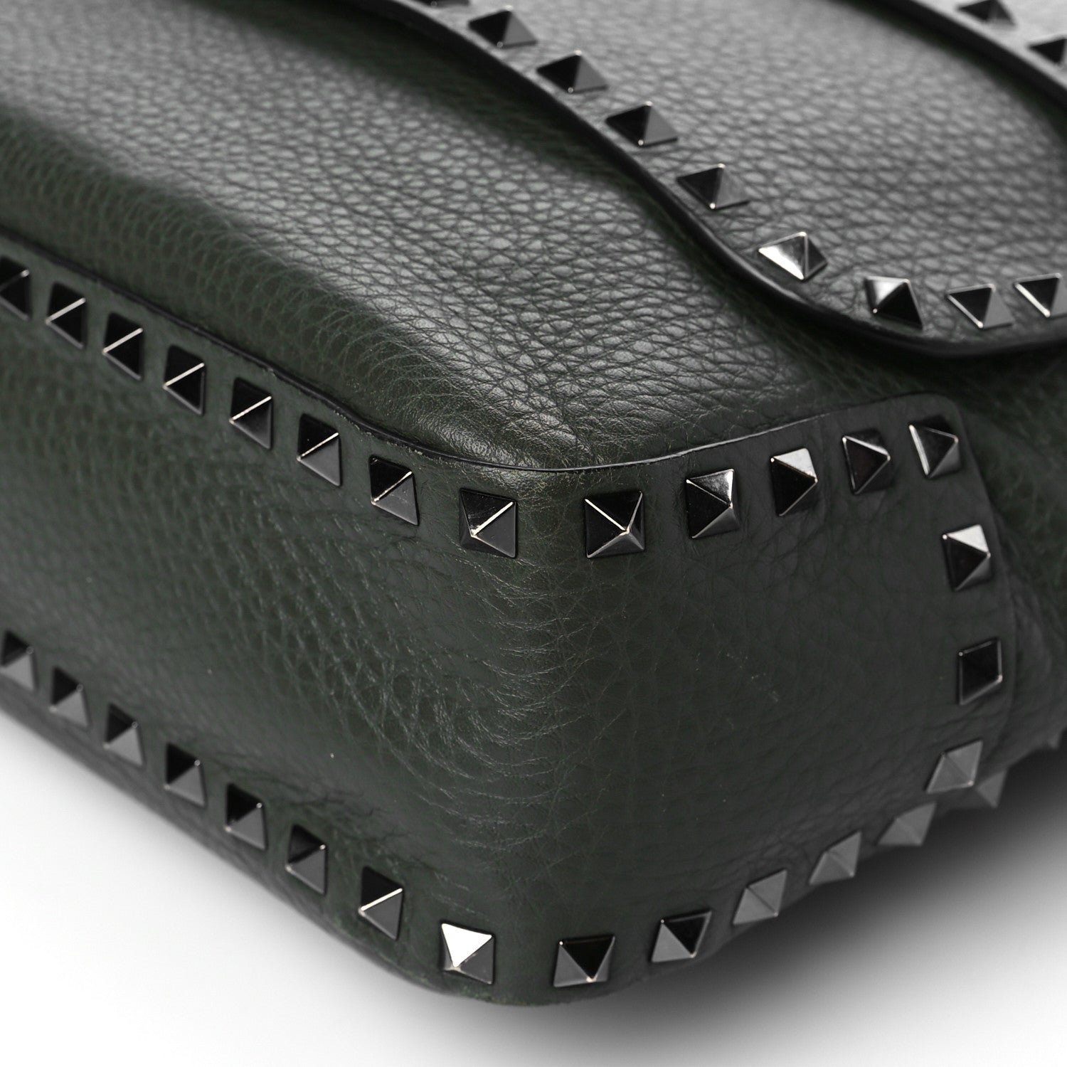 Valentino Garavani Pebbled Calfskin Rockstud Messenger Green 9 of 9