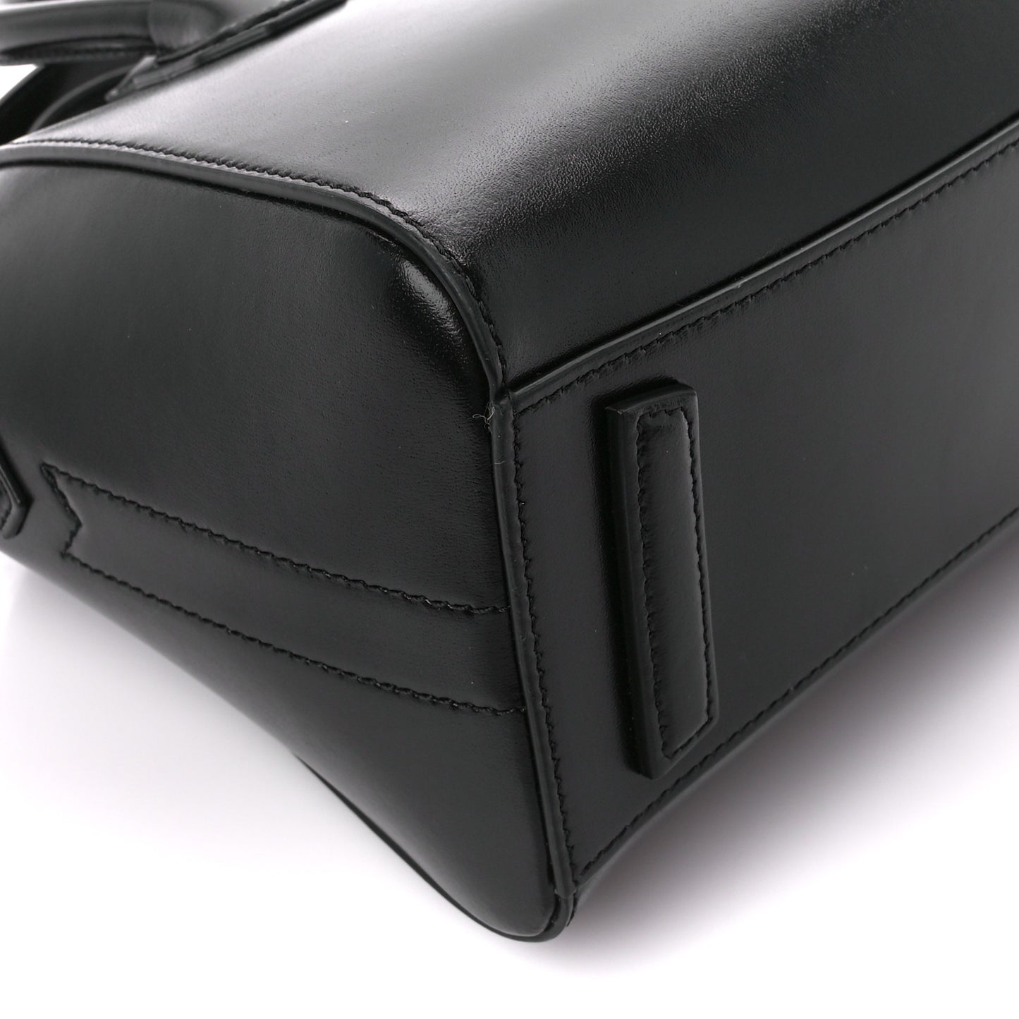 Shiny Lord Calfskin Mini Antigona Black