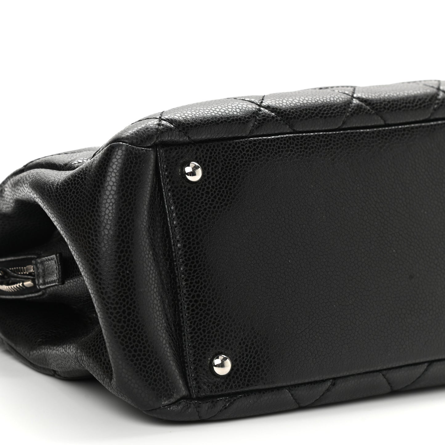 Caviar Quilted CC Timeless Soft Tote Black