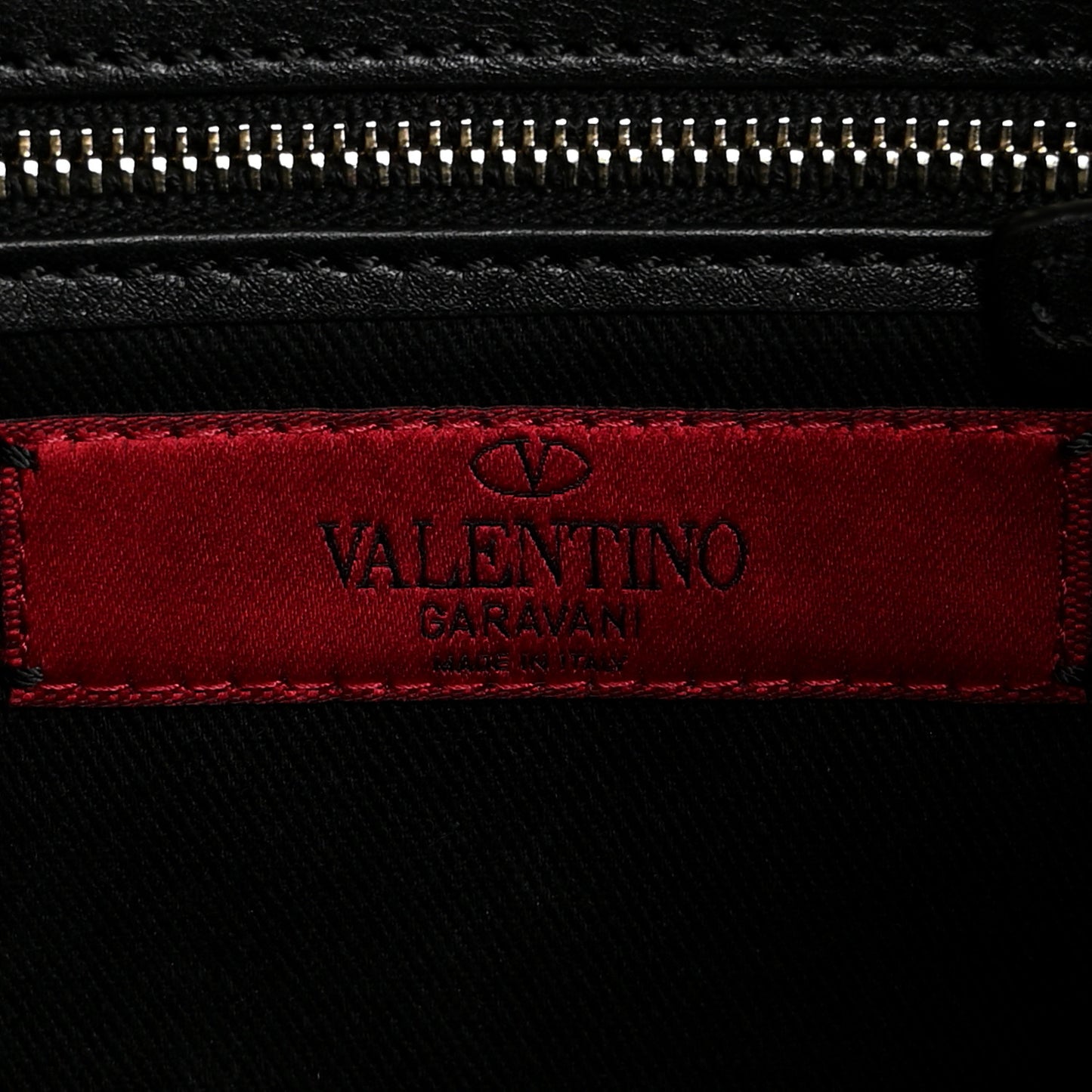 Vitello Calfskin Small Rockstud Flip-Lock Messenger Bag Black