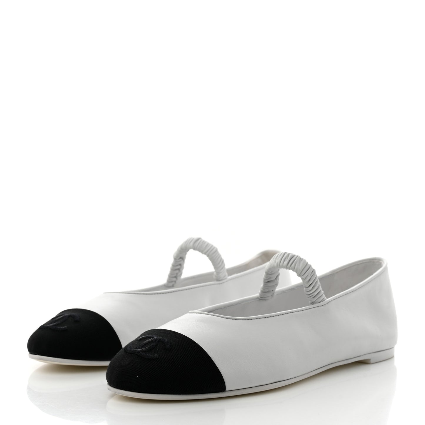 Lambskin Grosgrain Cap Toe CC Ballerina Flats With Leg Warmers 36 White