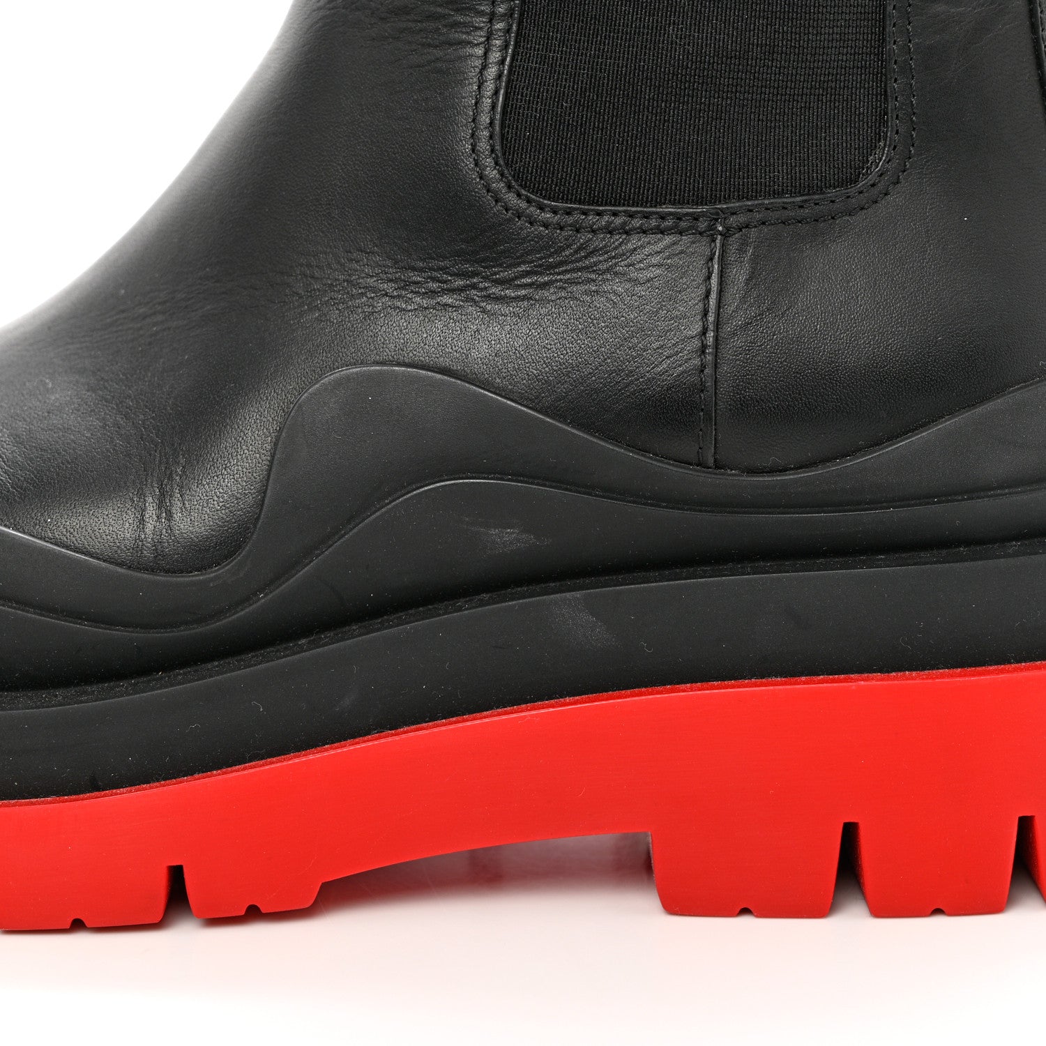 Bottega Veneta Calfskin The Tire Chelsea Boots 39 Black Bright Red 10 of 10