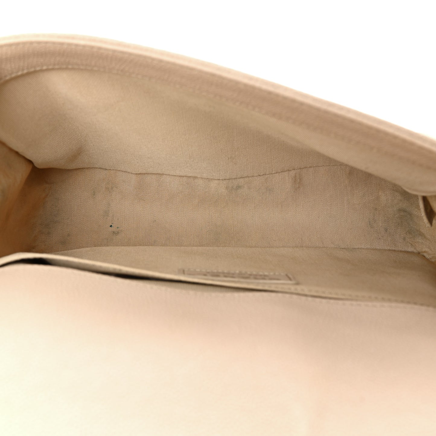 Caviar Quilted Medium Boy Flap Beige Clair