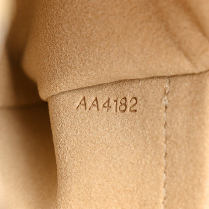 Louis Vuitton Monogram Pochette Milla MM 7 of 11