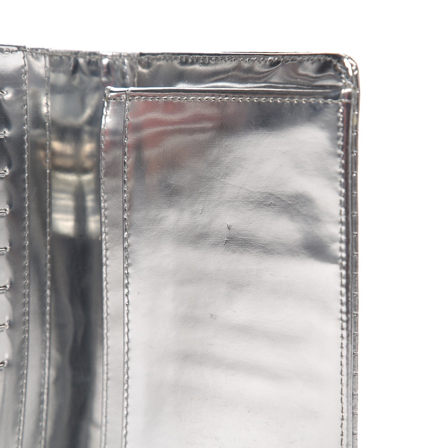 Chanel Metallic Patent Calfskin Embossed CC Yen Wallet Silver 8 of 10