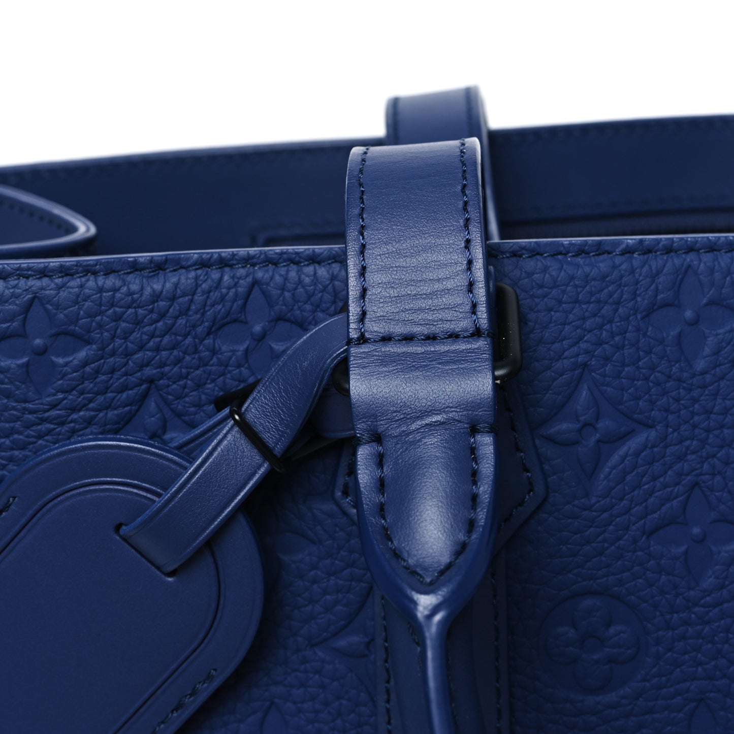 Taurillon Monogram Sac Plat 24H Sapphire