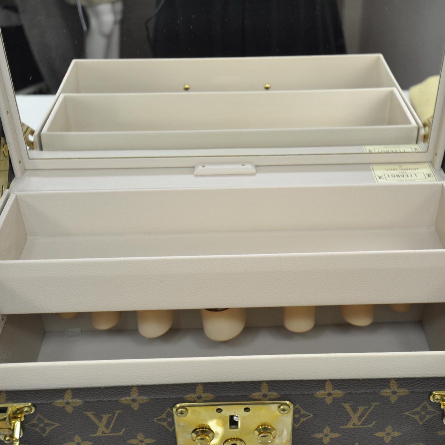 Monogram Boite Bouteilles Beauty Train Case w Mirror