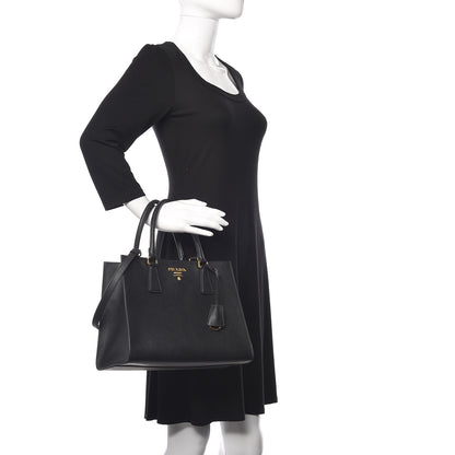 Prada Saffiano Tote Black 2 of 15
