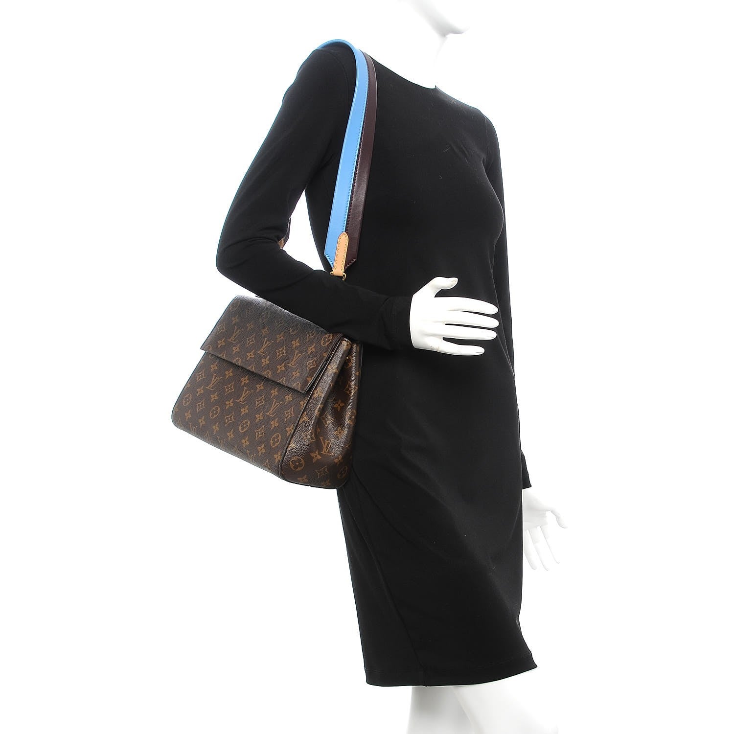 Louis Vuitton Monogram Cluny MM Blue Glacial 2 of 8