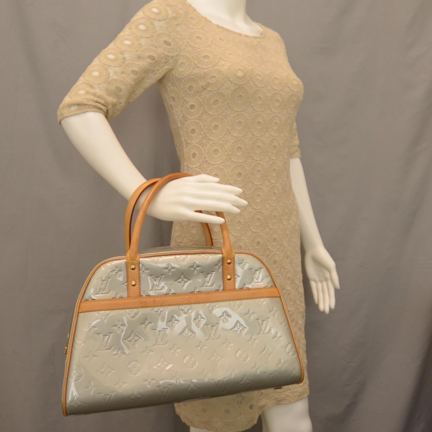 Louis Vuitton Vernis Tompkins Square Gris 2 of 8