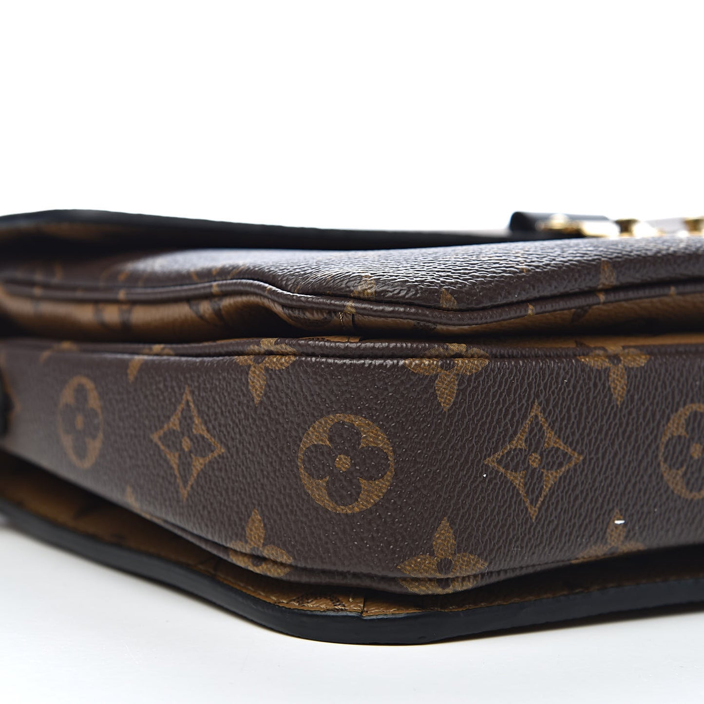 Reverse Monogram Pochette Metis