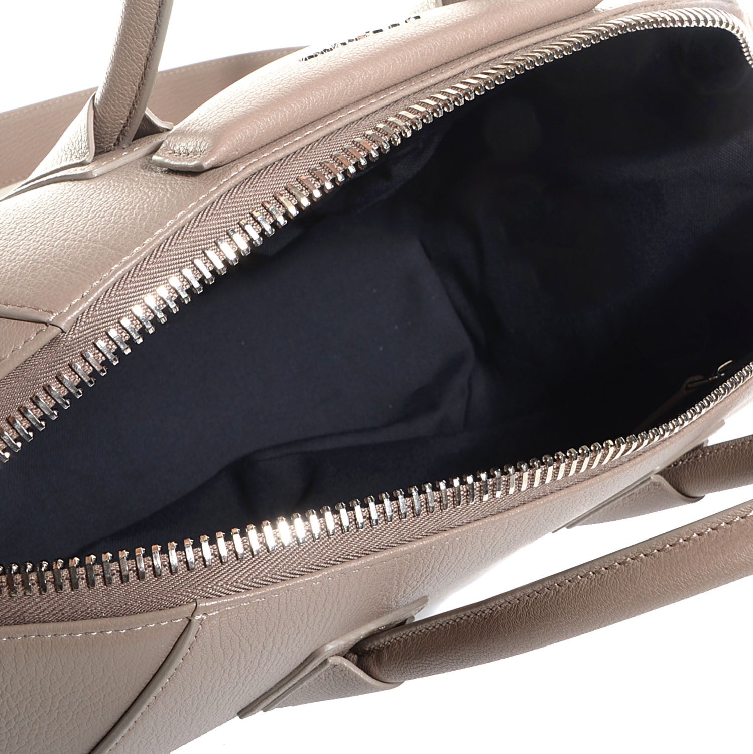 Givenchy Sugar Goatskin Medium Antigona Sand 5 of 9