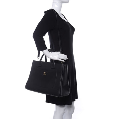 Chanel Grained Calfskin Medium Neo Executive Shopper Tote Black 2 of 8