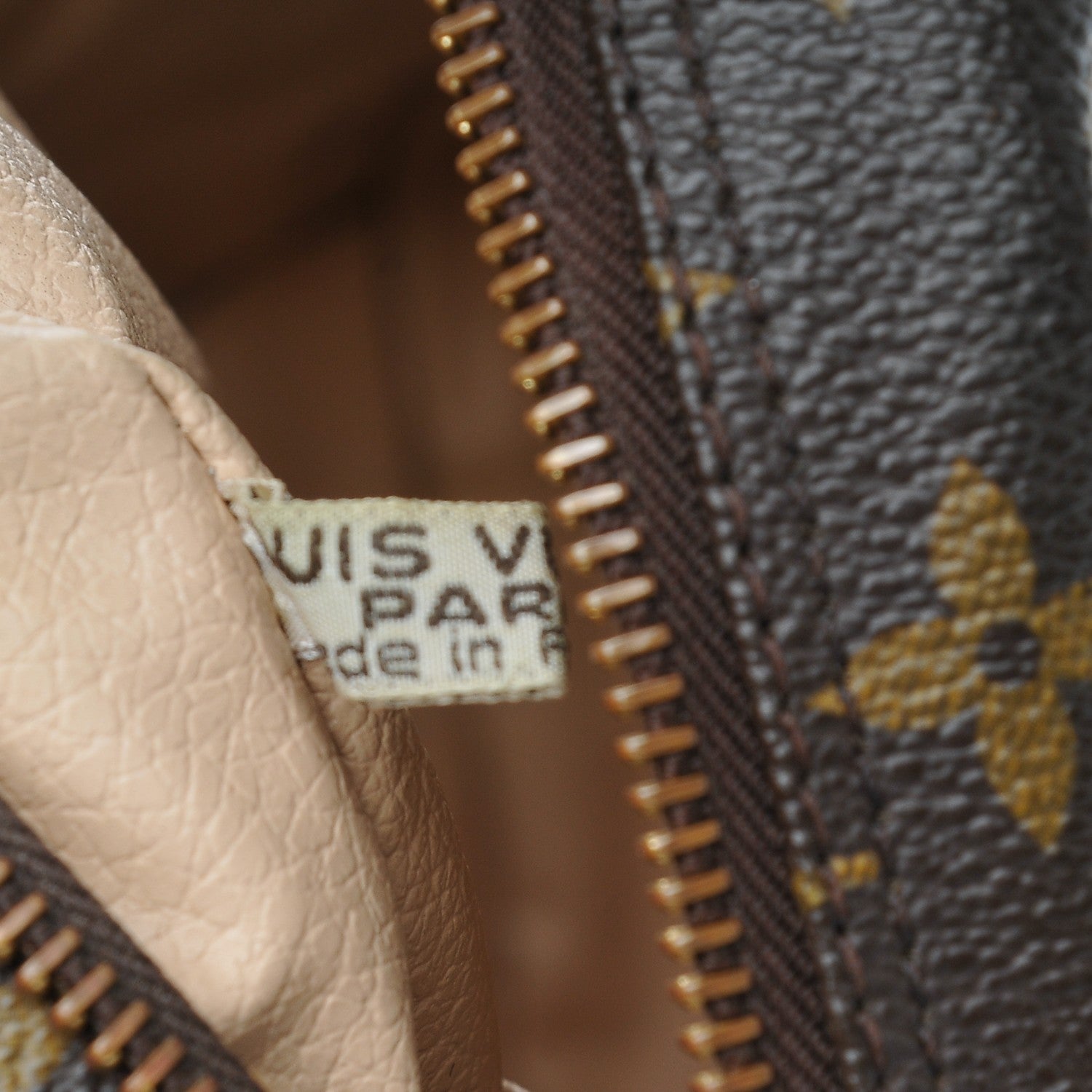 Louis Vuitton Monogram Trousse Toilette 28 6 of 7