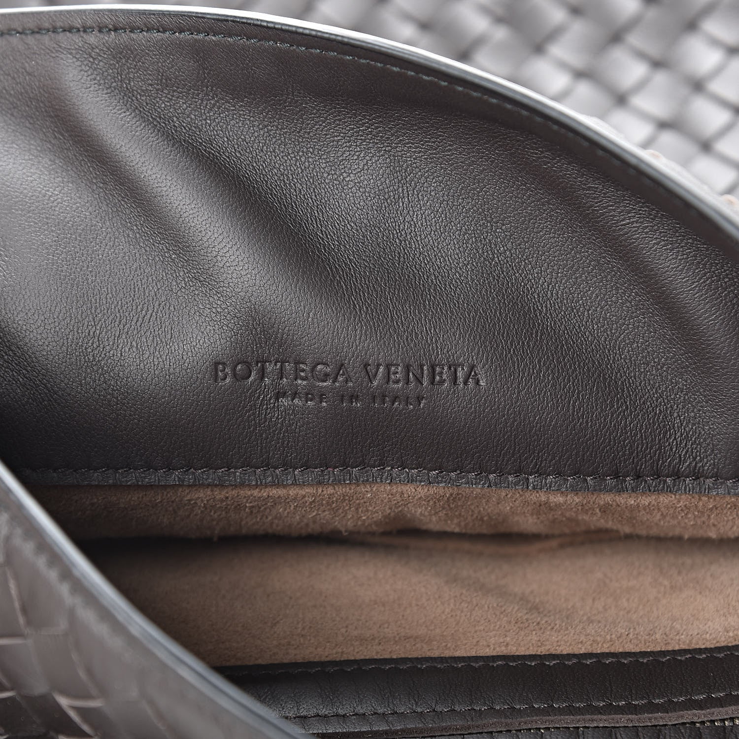 Bottega Veneta Nappa Intrecciato Small Loop Quetsche 6 of 11
