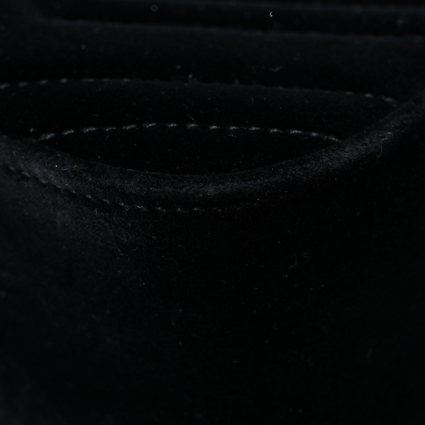 Velvet Matelasse Small GG Marmont Chain Shoulder Bag Black