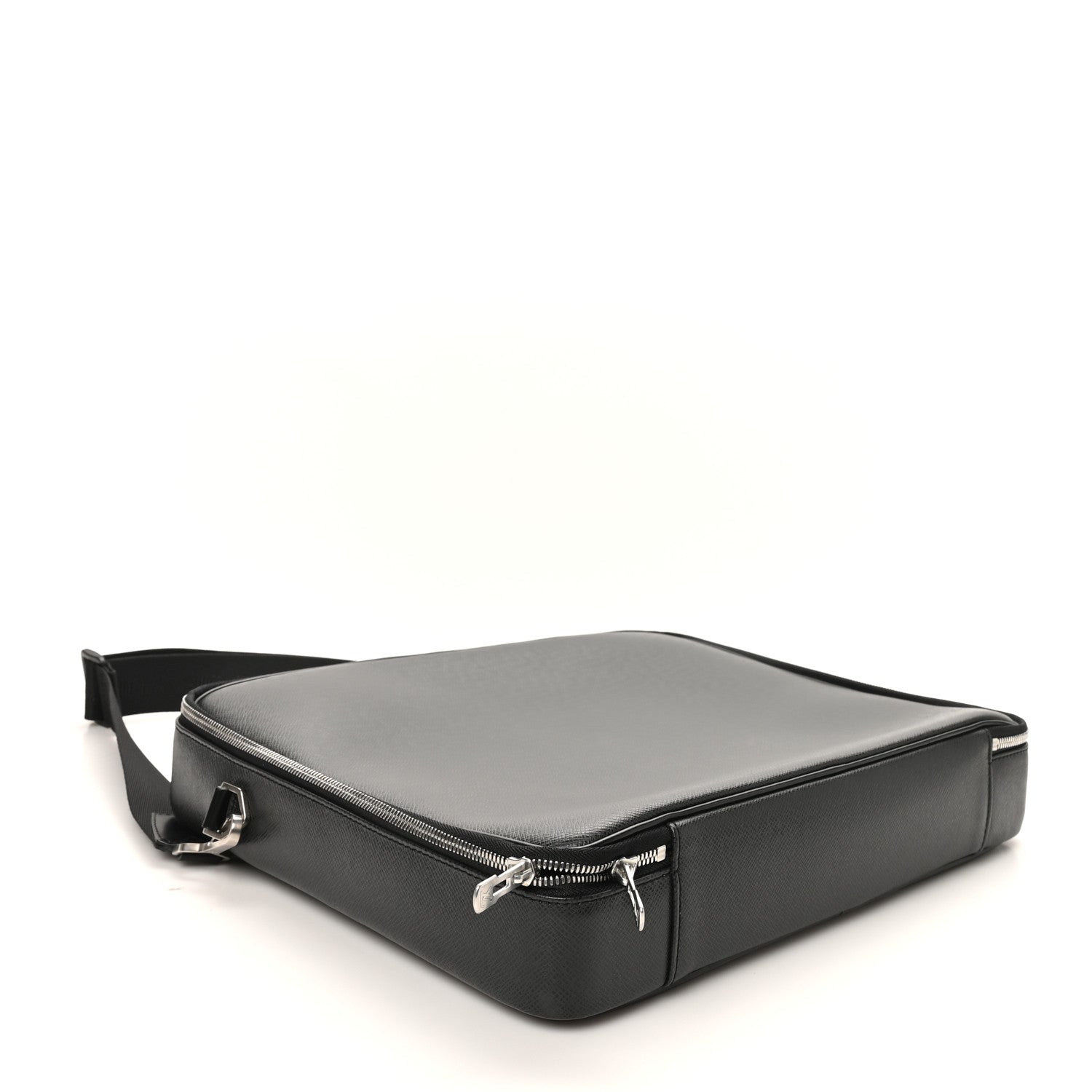 Louis Vuitton Taiga Odessa Computer Case Ardoise 1785350