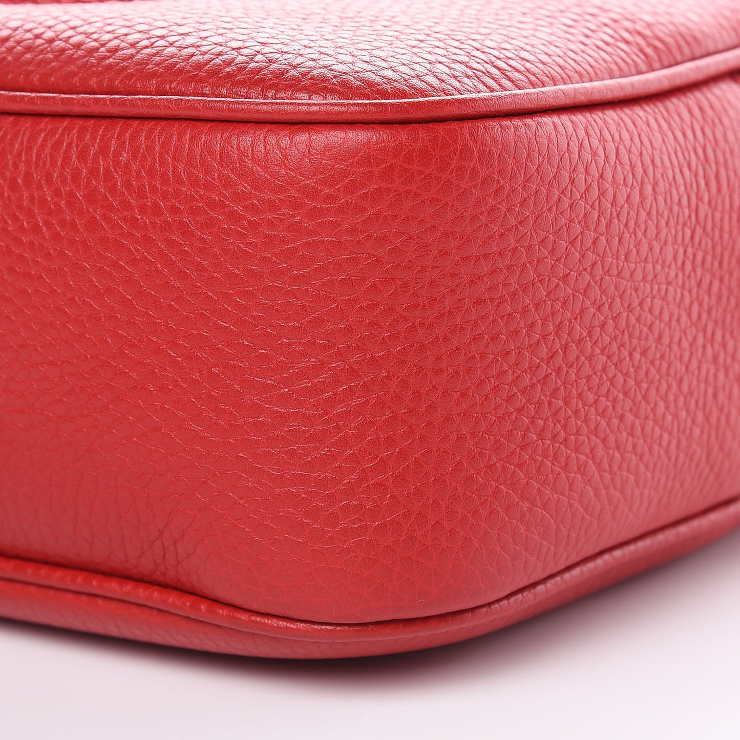 Pebbled Calfskin Small Soho Disco Bag Tabasco Red