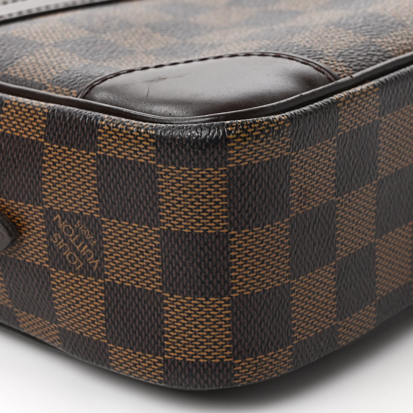 Damier Ebene Trocadero 27