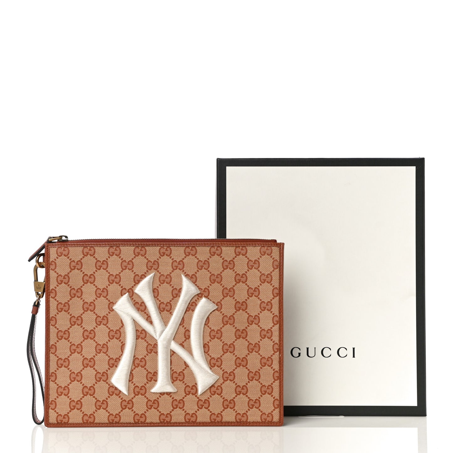 X MLB GG Monogram NY Yankees Zip Wristlet Pouch Beige Ruggine Ivory