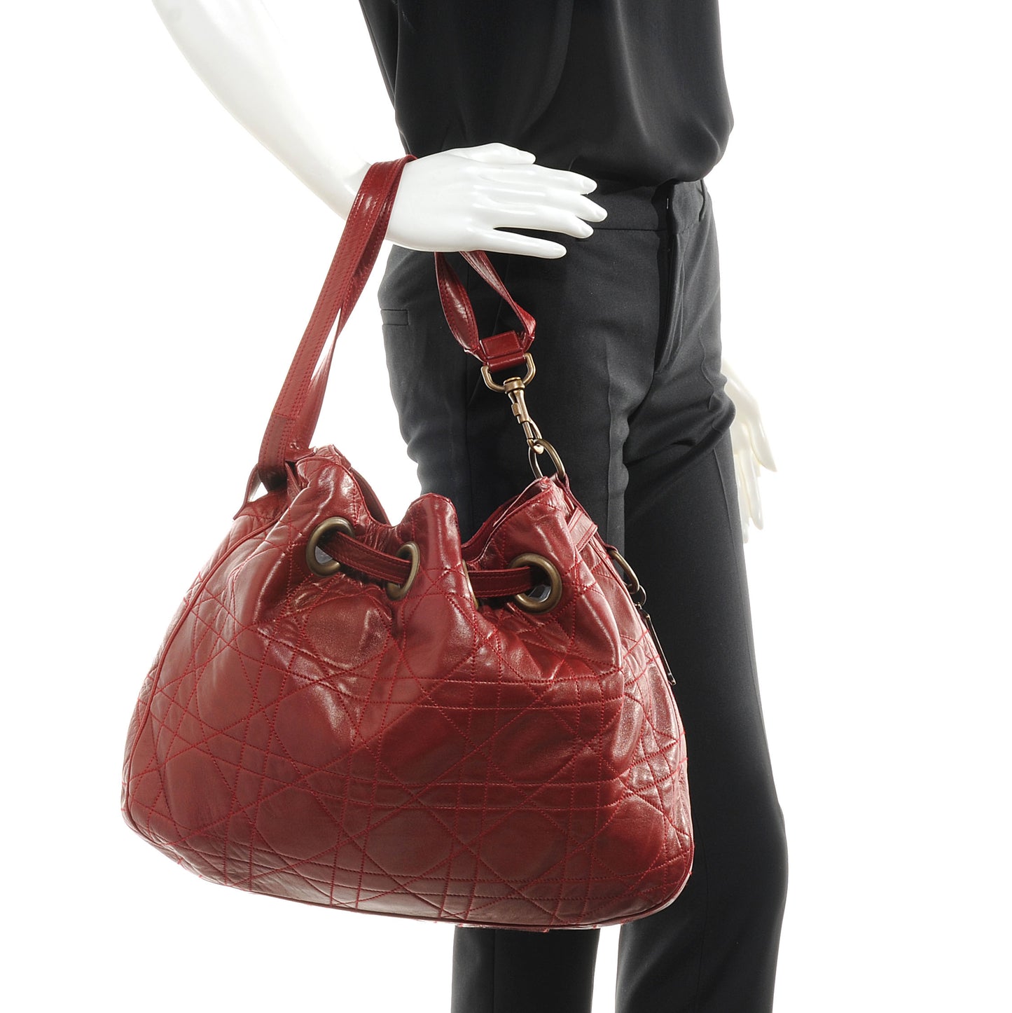 Lambskin Cannage Drawstring Bag Red