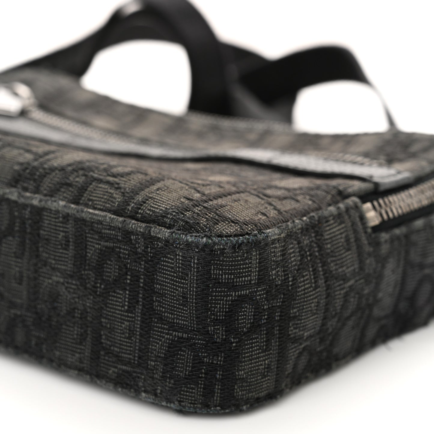 HOMME Oblique Safari Messenger Black