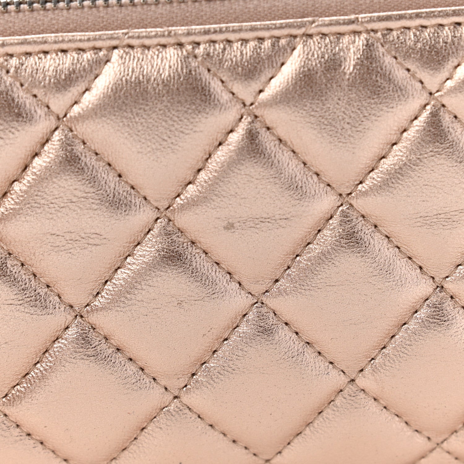 Chanel Metallic Lambskin Quilted Cosmetic Pouch Light Gold 13 of 19