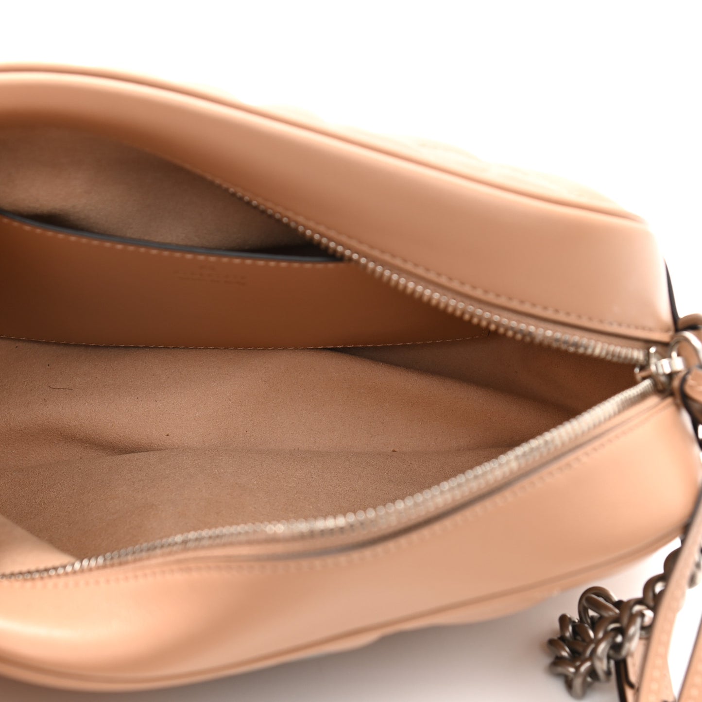 Calfskin Matelasse Aria Small GG Marmont Chain Shoulder Bag Camelia