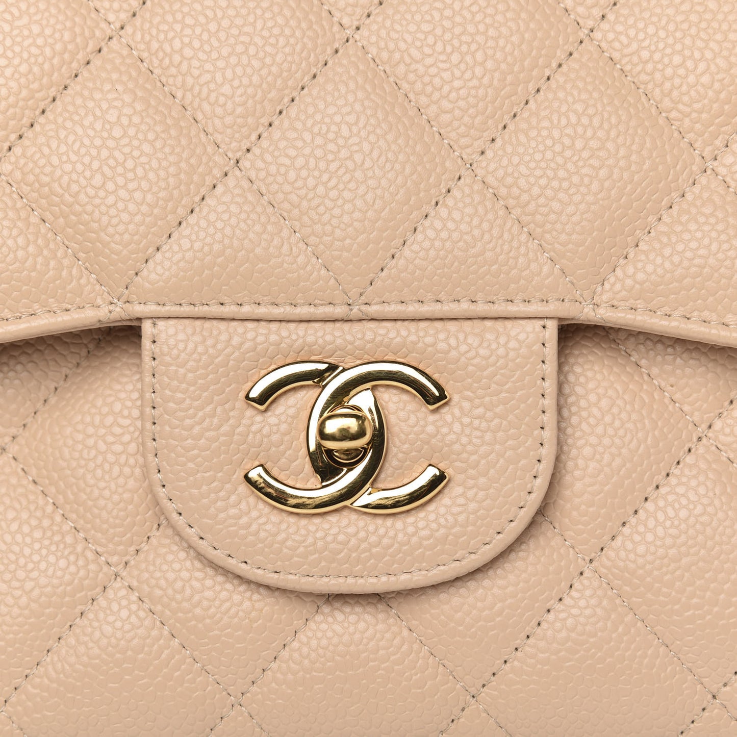 Caviar Quilted Jumbo Double Flap Beige Clair