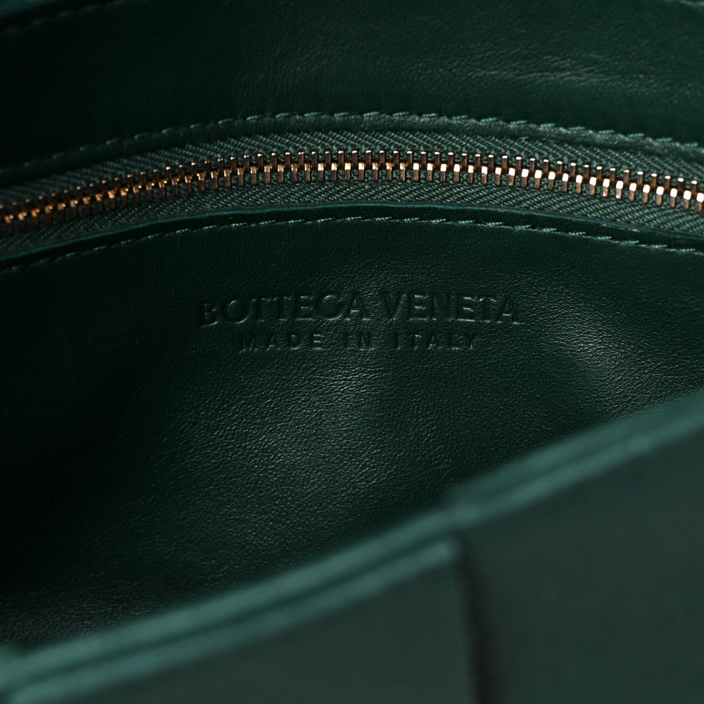 Grained Calfskin Maxi Intrecciato Cassette Crossbody Bag Raintree Green